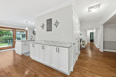 1132 South Fernandez Avenue Arlington Heights IL 60005
