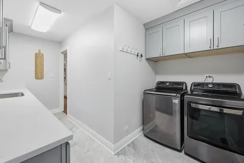 1132 South Fernandez Avenue Arlington Heights IL 60005
