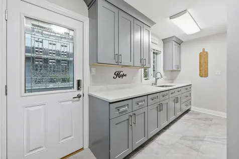 1132 South Fernandez Avenue Arlington Heights IL 60005