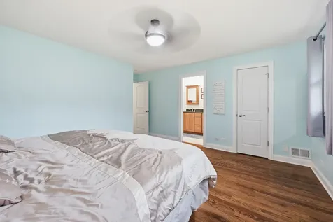1132 South Fernandez Avenue Arlington Heights IL 60005