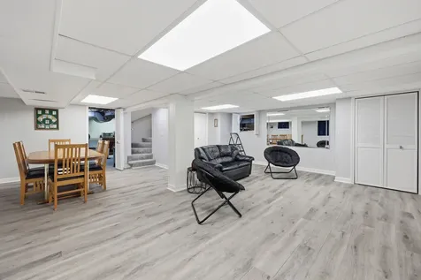 1132 South Fernandez Avenue Arlington Heights IL 60005
