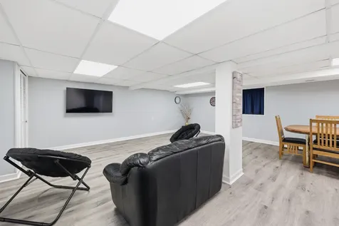 1132 South Fernandez Avenue Arlington Heights IL 60005