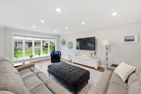1132 South Fernandez Avenue Arlington Heights IL 60005