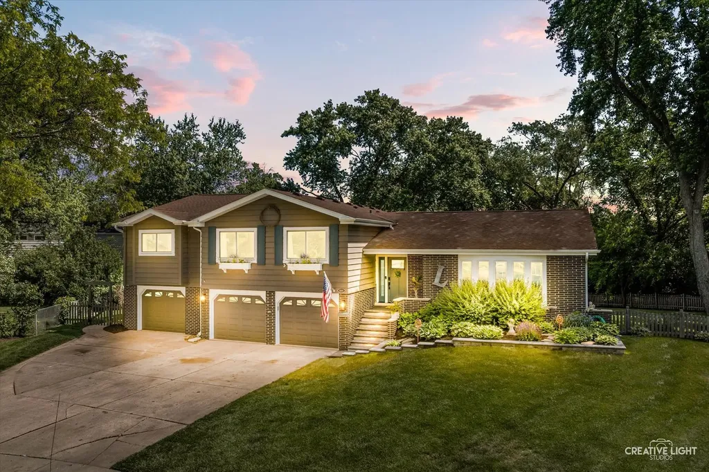 680 Glen Haven Lane Glen Ellyn IL 60137