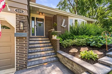 680 Glen Haven Lane Glen Ellyn IL 60137