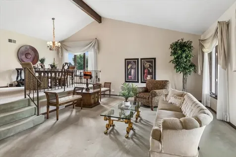 350 Essex Lane New Lenox IL 60451