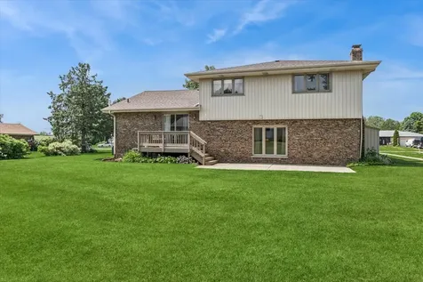 350 Essex Lane New Lenox IL 60451