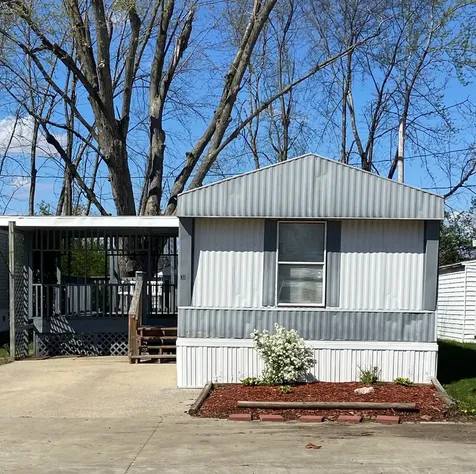 31 Coachman Drive Urbana IL 61802