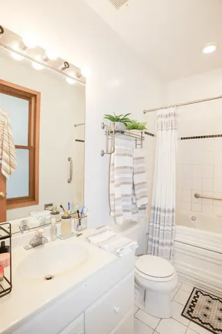 1940 West Diversey Parkway Chicago IL 60614