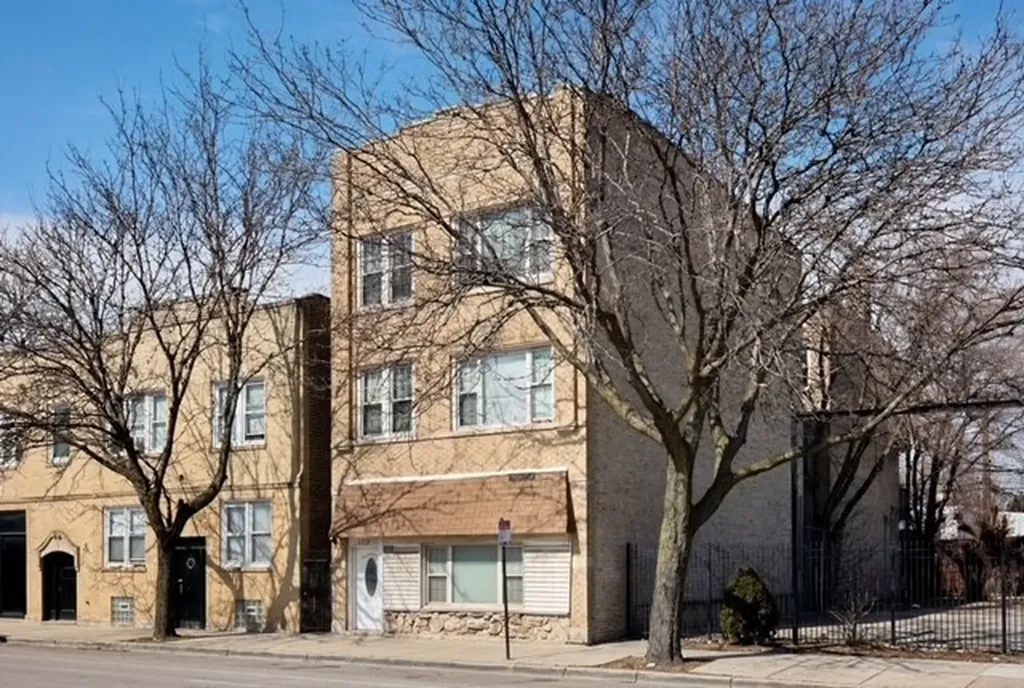 4854 West Armitage Avenue Chicago IL 60639