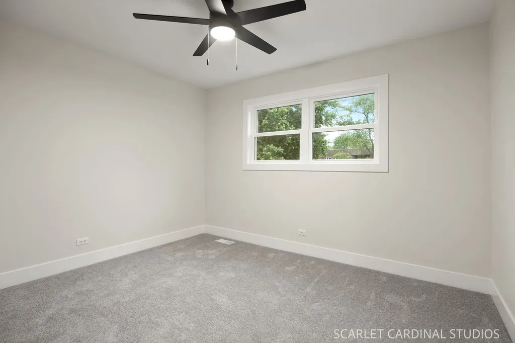 1048 Summit Hills Lane Naperville IL 60563