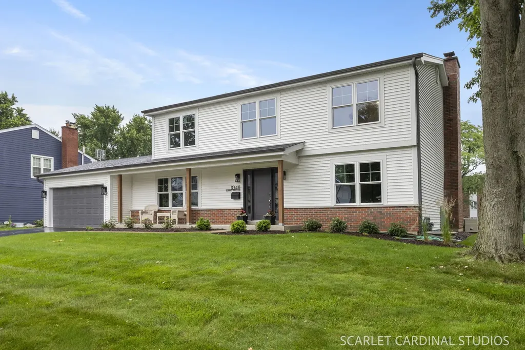1048 Summit Hills Lane Naperville IL 60563