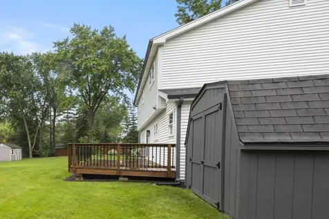 1048 Summit Hills Lane Naperville IL 60563