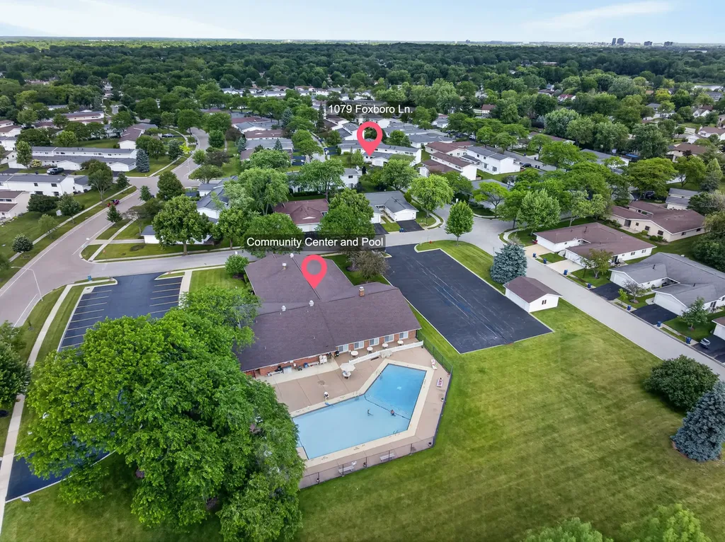 1079 Foxboro Lane Schaumburg IL 60193