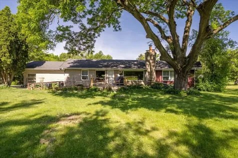 6N192 Weber Drive St. Charles IL 60174