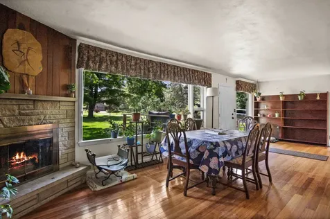 6N192 Weber Drive St. Charles IL 60174
