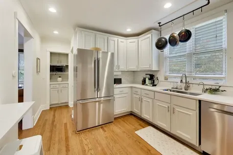 1911 Colfax Street Evanston IL 60201