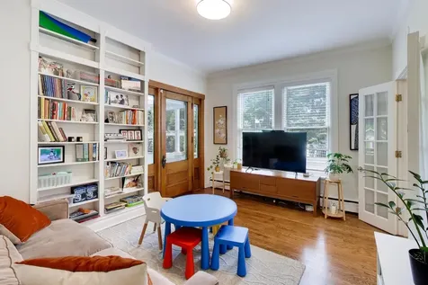 1911 Colfax Street Evanston IL 60201