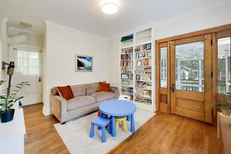 1911 Colfax Street Evanston IL 60201