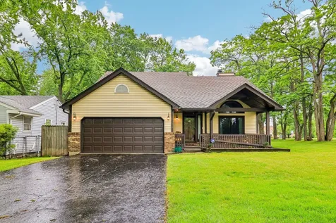 1079 Braeburn Road Mundelein IL 60060