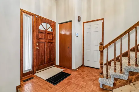 1079 Braeburn Road Mundelein IL 60060