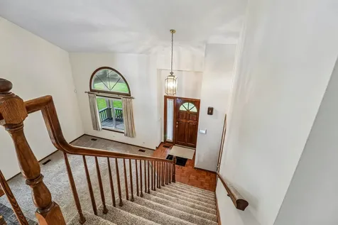 1079 Braeburn Road Mundelein IL 60060