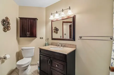 1079 Braeburn Road Mundelein IL 60060