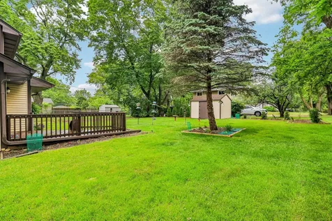 1079 Braeburn Road Mundelein IL 60060