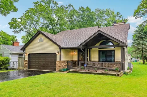 1079 Braeburn Road Mundelein IL 60060