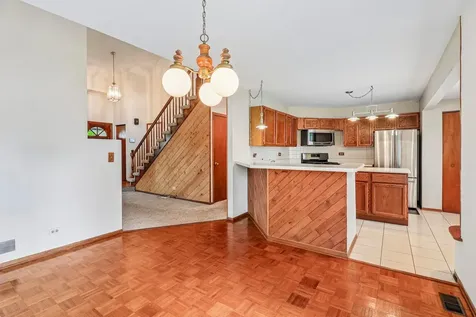 1079 Braeburn Road Mundelein IL 60060