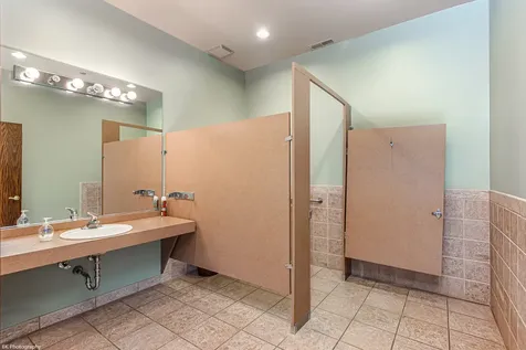 4939 West 95th Street Oak Lawn IL 60453