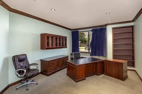 4939 West 95th Street Oak Lawn IL 60453