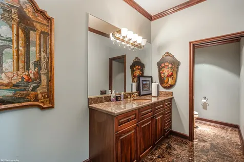 4939 West 95th Street Oak Lawn IL 60453