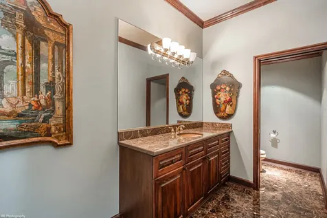 4939 West 95th Street Oak Lawn IL 60453