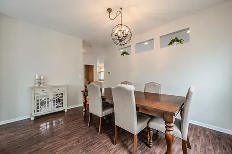 580 Hamilton Lane North Aurora IL 60542