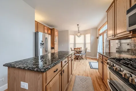 580 Hamilton Lane North Aurora IL 60542