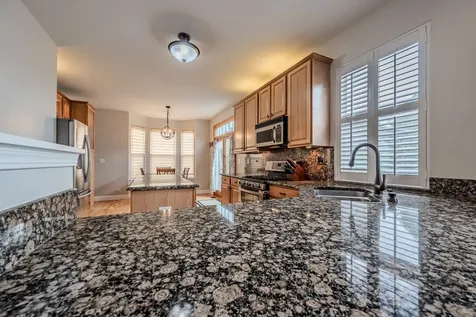 580 Hamilton Lane North Aurora IL 60542