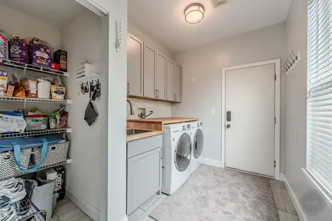 580 Hamilton Lane North Aurora IL 60542