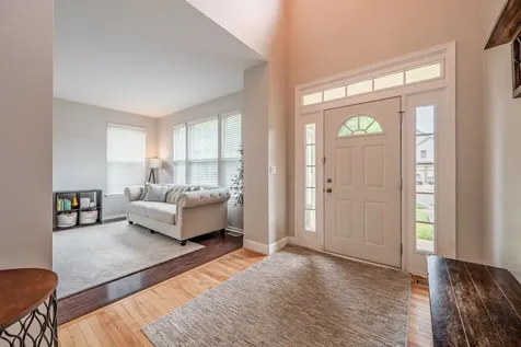 580 Hamilton Lane North Aurora IL 60542