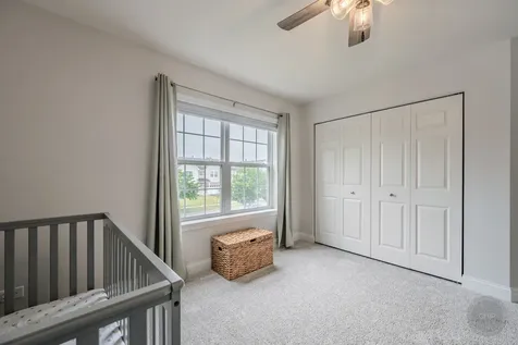580 Hamilton Lane North Aurora IL 60542