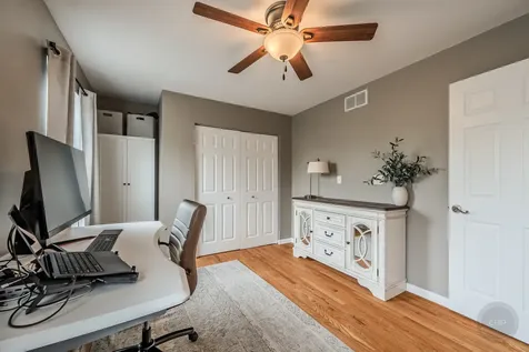 580 Hamilton Lane North Aurora IL 60542
