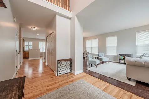 580 Hamilton Lane North Aurora IL 60542