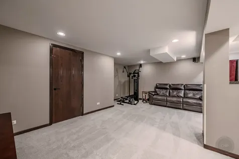 580 Hamilton Lane North Aurora IL 60542