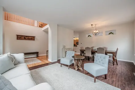 580 Hamilton Lane North Aurora IL 60542