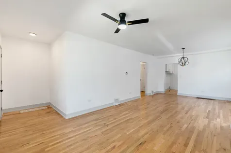 10205 South Yale Avenue Chicago IL 60628