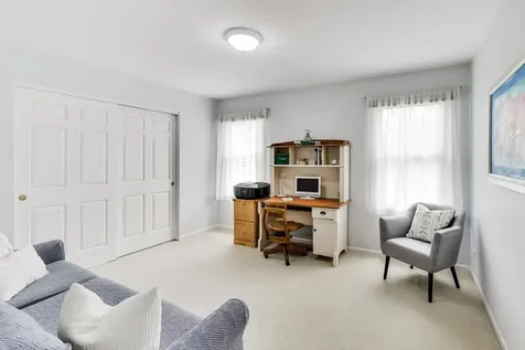 364 Stafford Court Lincolnshire IL 60045