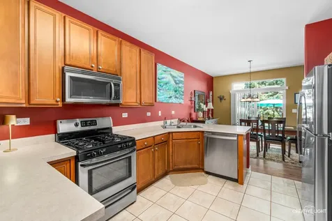 374 Wolcott Lane Batavia IL 60510