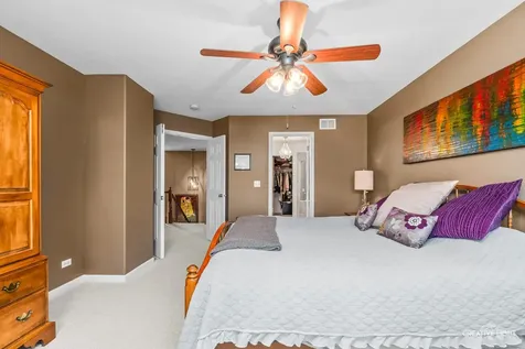 374 Wolcott Lane Batavia IL 60510