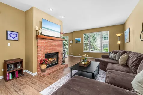 374 Wolcott Lane Batavia IL 60510