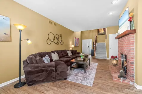374 Wolcott Lane Batavia IL 60510